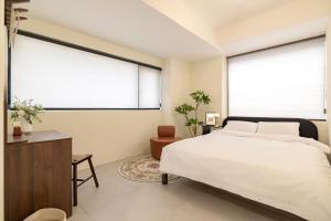 EXTAY mansion-New 3BR 2Bath Family Apartment with Elevator, 9-minutes Walk to Hongdae Station