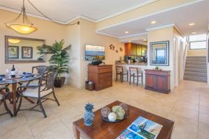 2223 Ridge