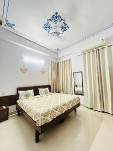 Hotel Lake Vista Stays