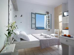 Galanis Rooms Milos Greece