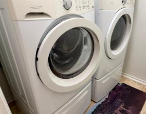 Desert Falls- Family Home in Gated Community