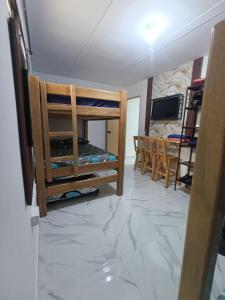 E2P RENOVADO y BELLO APARTAMENTO EN LAURELES ESTADiO