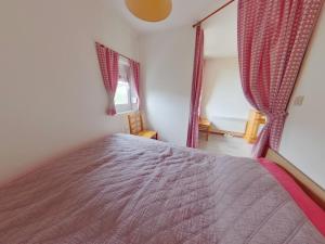 Studio lumineux avec loggia aux Rousses - FR-1-834-12