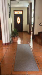 Casa tipo colonial cerca del IGSS colonia Molina