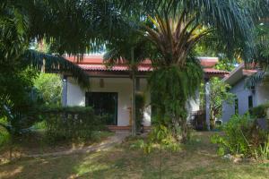 Baan Reena Lanta Resort