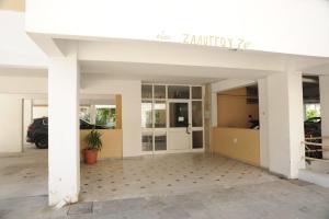 Agora by Rapsani beach !