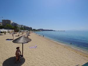 Agora by Rapsani beach !