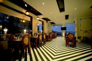 Oakhill Resorts