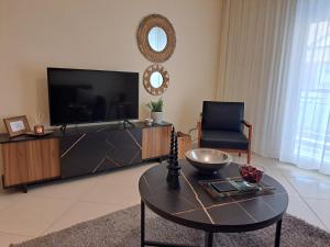 Cozy City Center Apartment