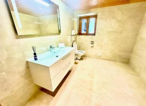 Scenic Stay Grindelwald Interlaken & Lauterbrunen