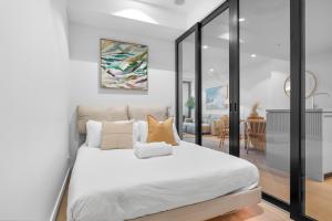 The Skyline - Brand NEW Queens Wharf Japandi 2BR with Pool and Gym