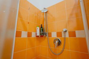 2-minute walk to the center -2 rooms in Carignano