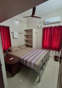 Saravana HomeStay