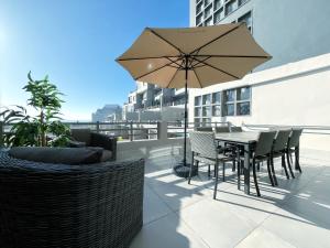 Coastal Hospitality - De Valle 24