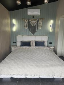 Sky Space Slavske Котеджі в горах з теплим басейном