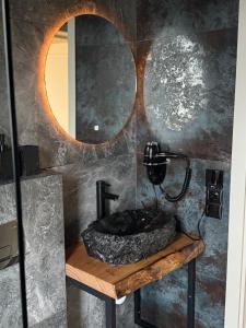 Sky Space Slavske Котеджі в горах з теплим басейном