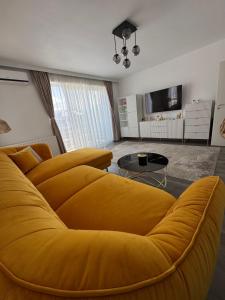 Modern Escape with Fireplace in Brașov