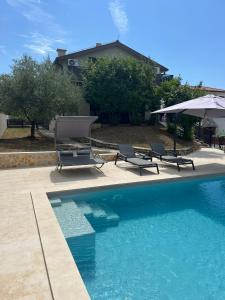 Ferienhaus Marija mit Pool