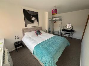 New City Centre Apartment No 5 Free Parking