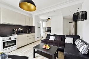 BnBNova - 2BR - Eiffel Tower & Grenelle