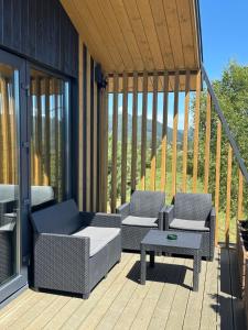 Sky Space Slavske Котеджі в горах з теплим басейном