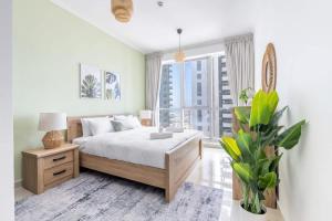 Airstay - Bright and Spacious 2BR - Marina Views - Monthly Offer Available