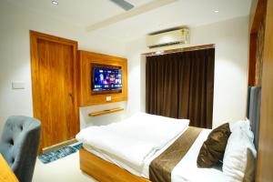 JRF Hotel