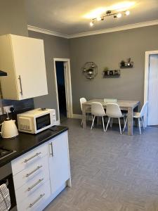 Affordable Luxury 2 Stunning apartment Sunderland close to City centre hospital Crown Works Studio and Nissan