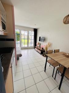 Apparemment cosy et au calme vue sur le golf