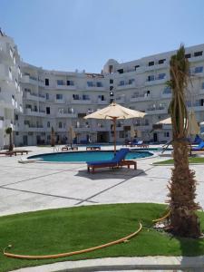 Tiba View flat near pool