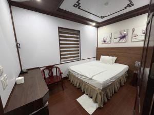 Khách Sạn Phú Hưng 2