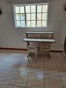 Countryside Garden Cottage, Sleeps 2