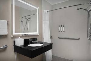 Fairfield Inn and Suites by Marriott Emporia I-95