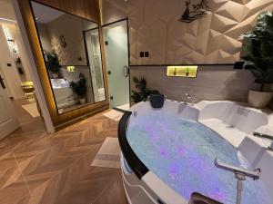 الملقا جاكوزي لوفت Al Malqa Jacuzzi Loft