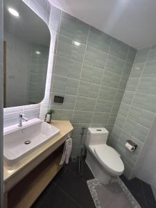 K4 Seaview Hillside 3BR and 1 Staff Quarter