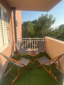 Melissa Beach two bedroom apartment with balcony