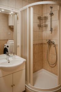 Melissa Beach two bedroom apartment with balcony