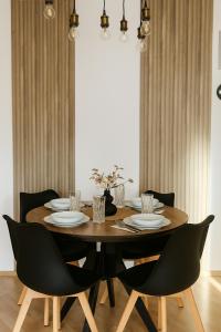 Melissa Beach two bedroom apartment with balcony