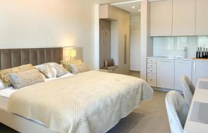 Nice Apartment In Palit 