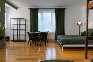 The Green Loft Studio - 10 min to City Center