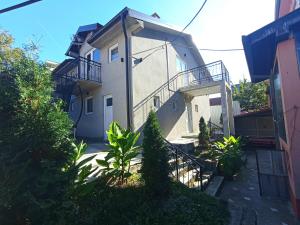 Apartments & Rooms -MDL Lazić