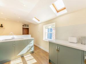 The Old Bakery - Uk48319