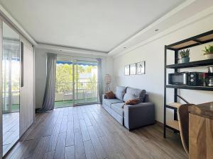 WIlson Palace - Studio avec terrasse et climatisation