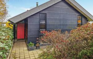 3 Bedroom Stunning Home In Sunds