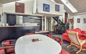 3 Bedroom Stunning Home In Sunds