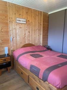 Panoramic Mountain View Apt, 65m2 with Parking, 6 guests