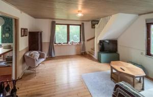 Gorgeous Home In Örkelljunga With Wifi