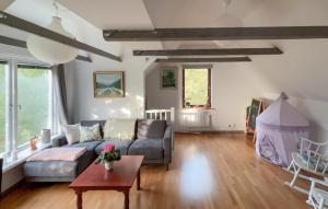 Gorgeous Home In Örkelljunga With Wifi