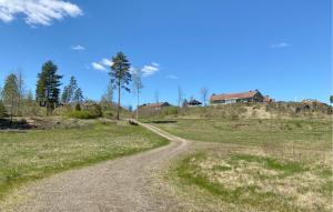 1 Bedroom Lovely Home In Hok