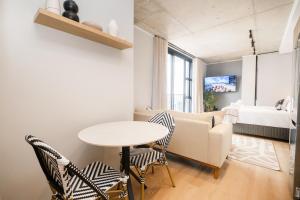 S500 Riverlands - Lux Studio Apartment